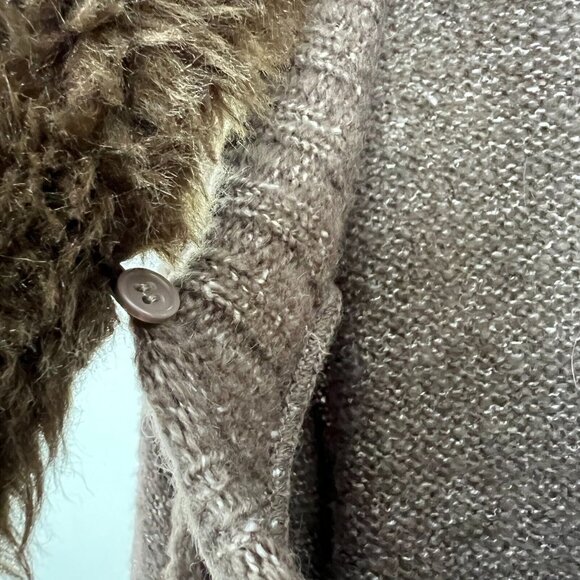Romeo + Juliet Couture Cardigan Sweater Womens Medium Brown Faux Fur Dolman Knit - Picture 6 of 14